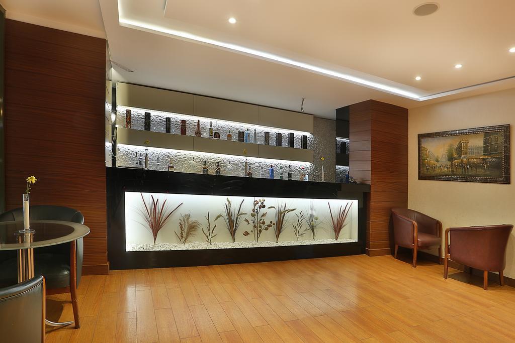 Grand Madrid Hotel Istanboel Buitenkant foto